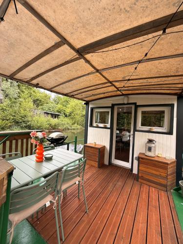 Bateau avec Jacuzzi aux portes de Strasbourg