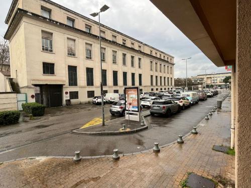 Ahshraya Art & Music Stay, Center Avignon 4p
