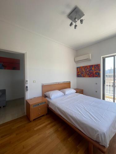Stefania's apartment in the center of Glyfada