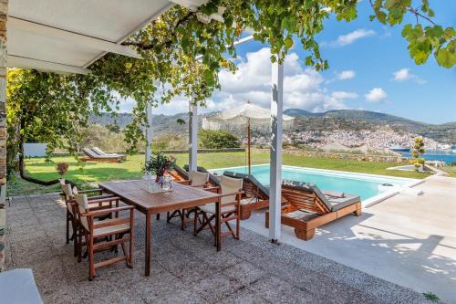 Villa Eleonas Heritage in Skopelos island