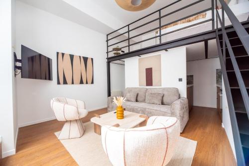 Bright & Modern Apartment in Central Paris