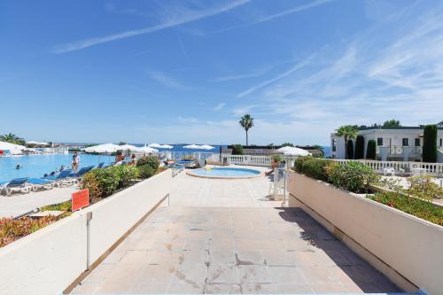 Upstays Garden Terrace Pool 28m2 Apartment
