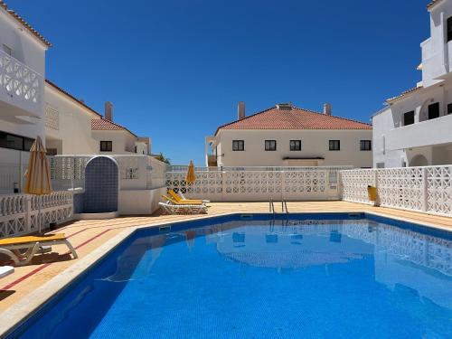 Apartamento T1 Oura - 300m da praia
