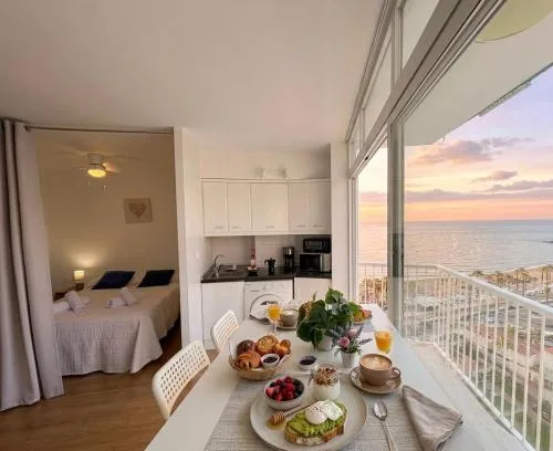 Apartment in Benalmádena Costa with ocean views photo 1