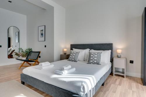 Skyline Spa Athens 130 B