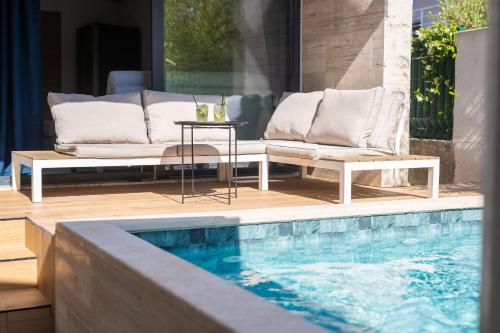Apartment Hanna with a Private Heated Pool