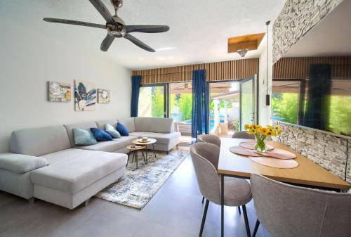 Apartment Hanna with a Private Heated Pool