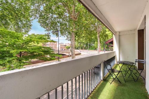 Le Scandinave - Vue Canal de Brienne & Balcon
