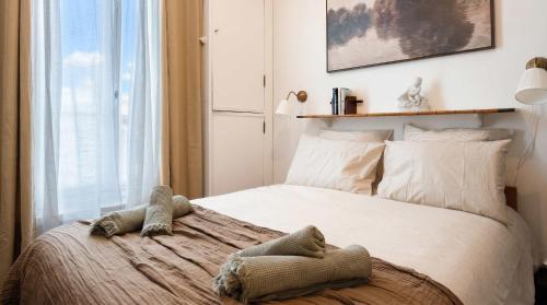 Luxury Parisian Flat Golden Triangle