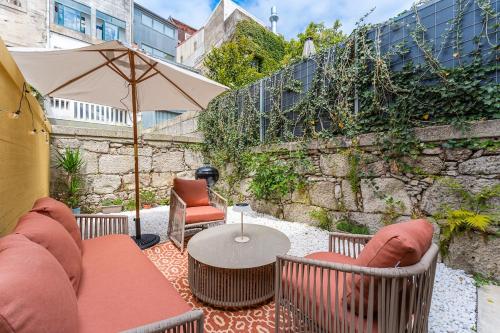 Almada Garden & Parking in Porto Historic Center