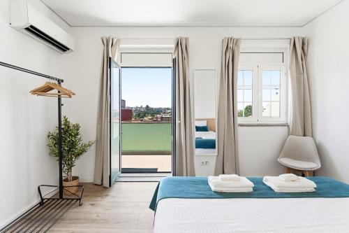 Porto Cathedral View Penthouse with Private Terrace