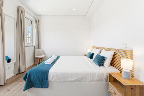 Porto Cathedral View Penthouse with Private Terrace