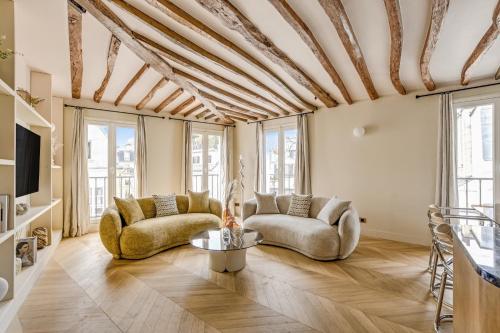 Pick A Flat's Apartements in Notre Dame de Paris - Rue Dauphine