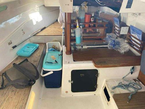 a view of the inside of a boat at Navega en velero privado Motoko en la laguna de los 7 colores en Bacalar Quintana Roo in Bacalar