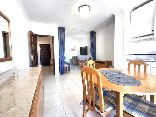 Paraiso Sol Rocha Beach Apartment 1