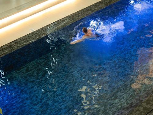 Fairmont Riyadh — Pool view