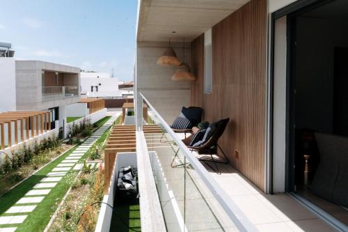 Detached house in a private condominium