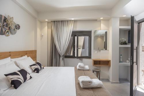 Kentro Living Heraklion City Suite A
