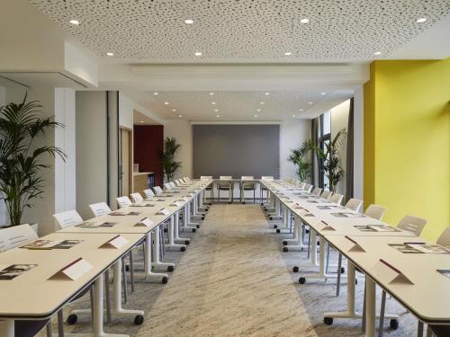 Mercure Avignon TGV Hotel & Spa photo 101