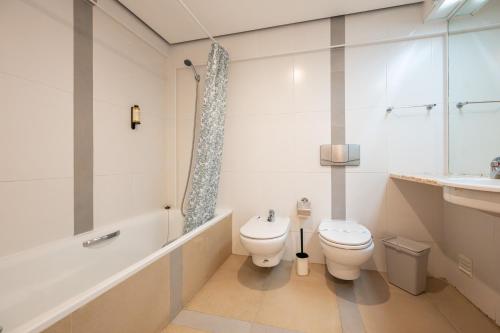 Studio with Beach & Pool Access Included - Golden Club