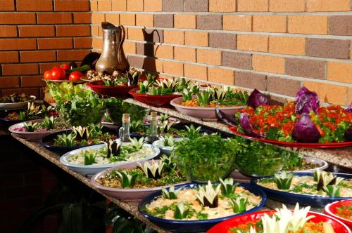 Mad på hotellet eller i nærheden