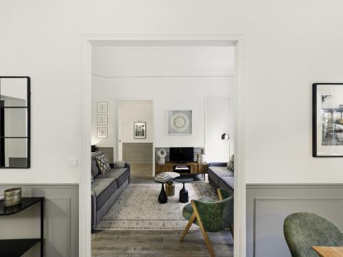 LivinParis - Luxury AC 4 Bedrooms Opera I
