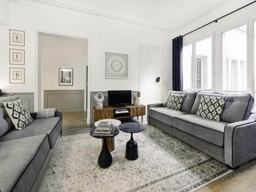 LivinParis - Luxury AC 4 Bedrooms Opera I