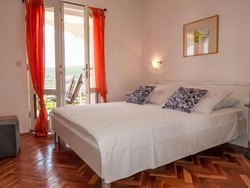 Apartment Palma-5 by Interhome