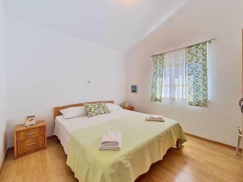 Apartment Čulić-2 by Interhome