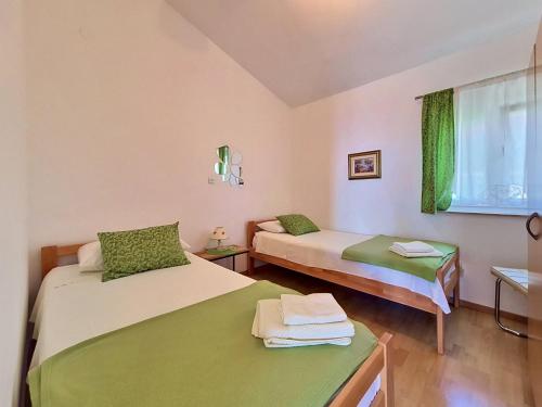 Apartment Čulić-2 by Interhome