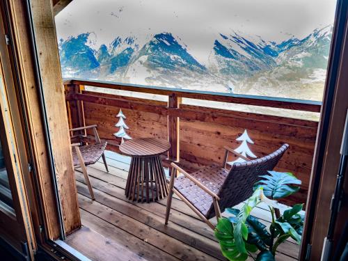 Chalet Buffalo 16P by Jolidi