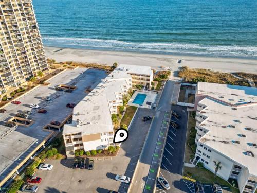 Beachside Condo - Sleeps 7! photo 16