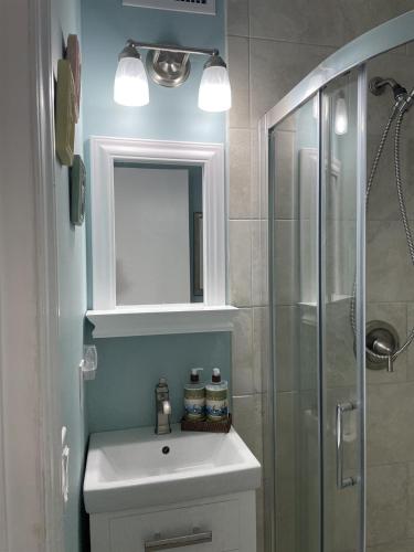 Beachside Condo - Sleeps 7! photo 24