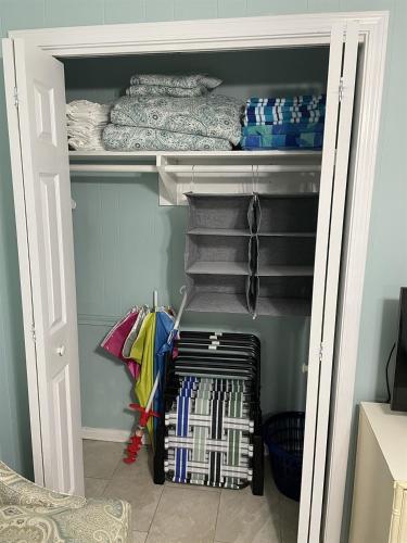Beachside Condo - Sleeps 7! photo 29
