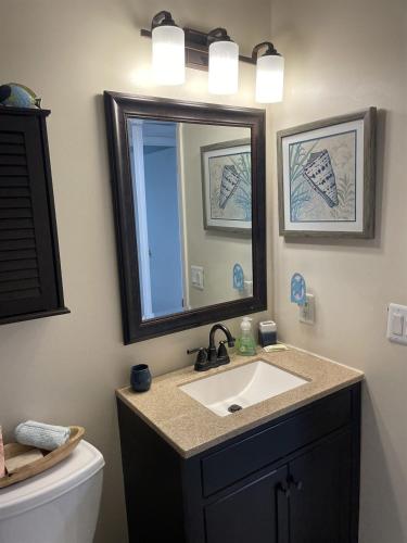 Beachside Condo - Sleeps 7! photo 34