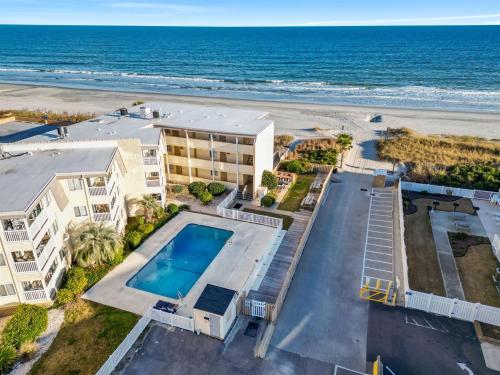Beachside Condo - Sleeps 7! photo 36