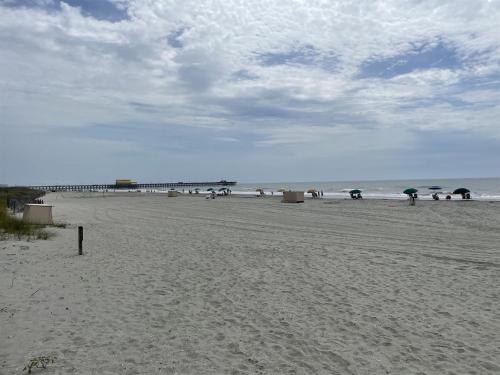 Beachside Condo - Sleeps 7! photo 44