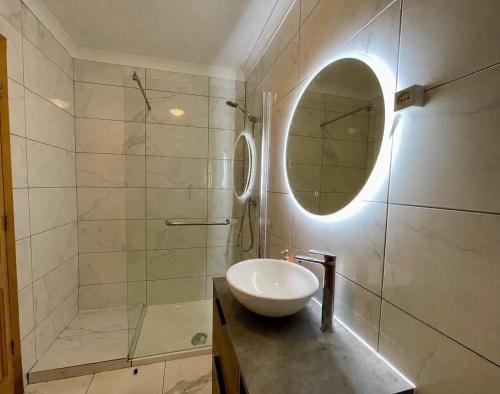 Praia da Rocha, 4G Jardins da Rocha, Sunny Studio, Air Conditioning, two Pools, Internet, Parking, by IG