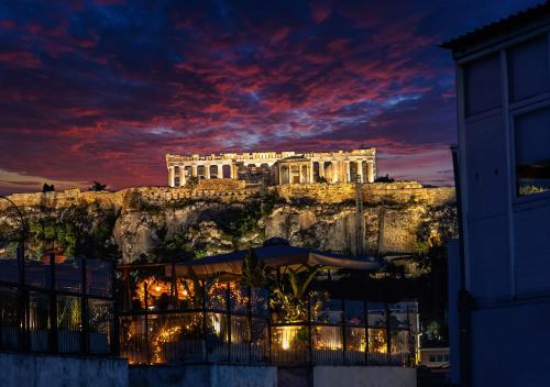 Stunning Apartment in Monastiraki with Acropolis View