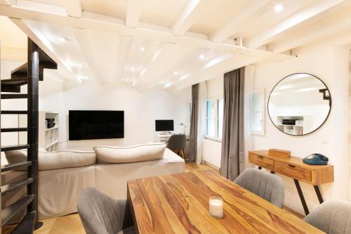 Duplex Hyper Centre Montorgueil - 60m2, 2 chambres et 2 salles de bain