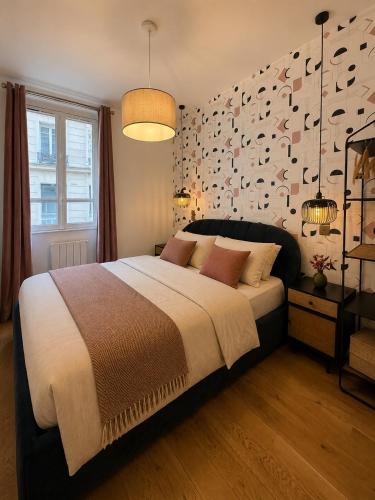 MIKESTAY PARIS Apartment for 6 Saint-Lazare