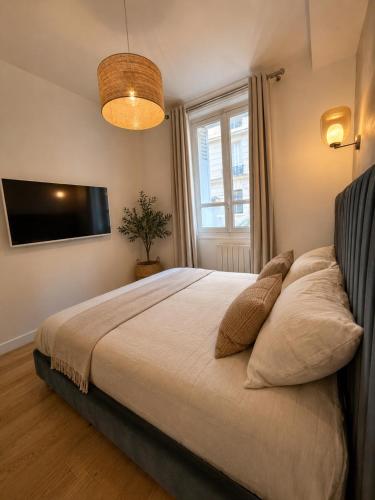 MIKESTAY PARIS Apartment for 6 Saint-Lazare