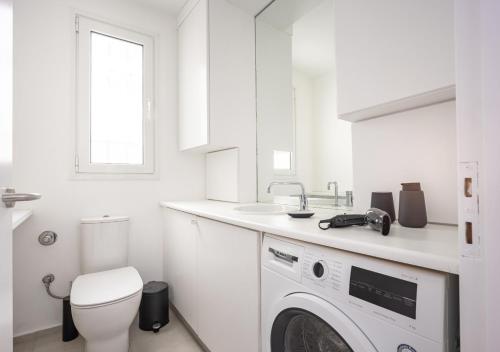 Stunning Apartment in Monastiraki with Acropolis View