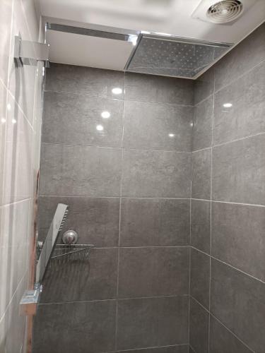 BRIGHT APARTMENT - PROMENADE DES ANGLAIS, Nice
