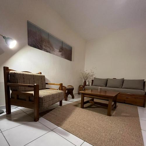Garden by the sea apartment just 100m from the beach