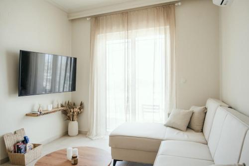 Sea And City View Apartment