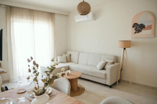 Sea And City View Apartment