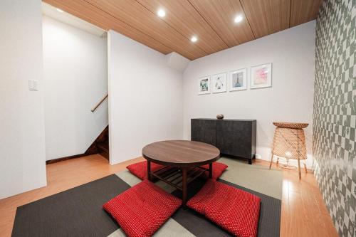 Xianmu 2LDK near Nanba丨Hanazonocho 7 mins丨Max 6 ppl