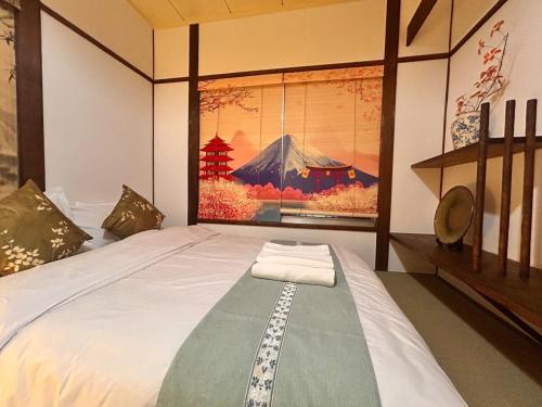 Urban Single-Family Villa 7-Minute Direct JR Train to Tennoji 15-Minute Direct JR Train to Namba 5-Minute Walk to JR Kami 32-Minute Direct Train to Nara