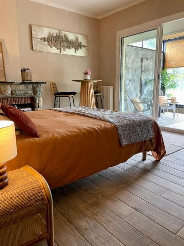 Casa Alma, Vue Cité, jacuzzi balnéo, clim, jardin, parking gratuit